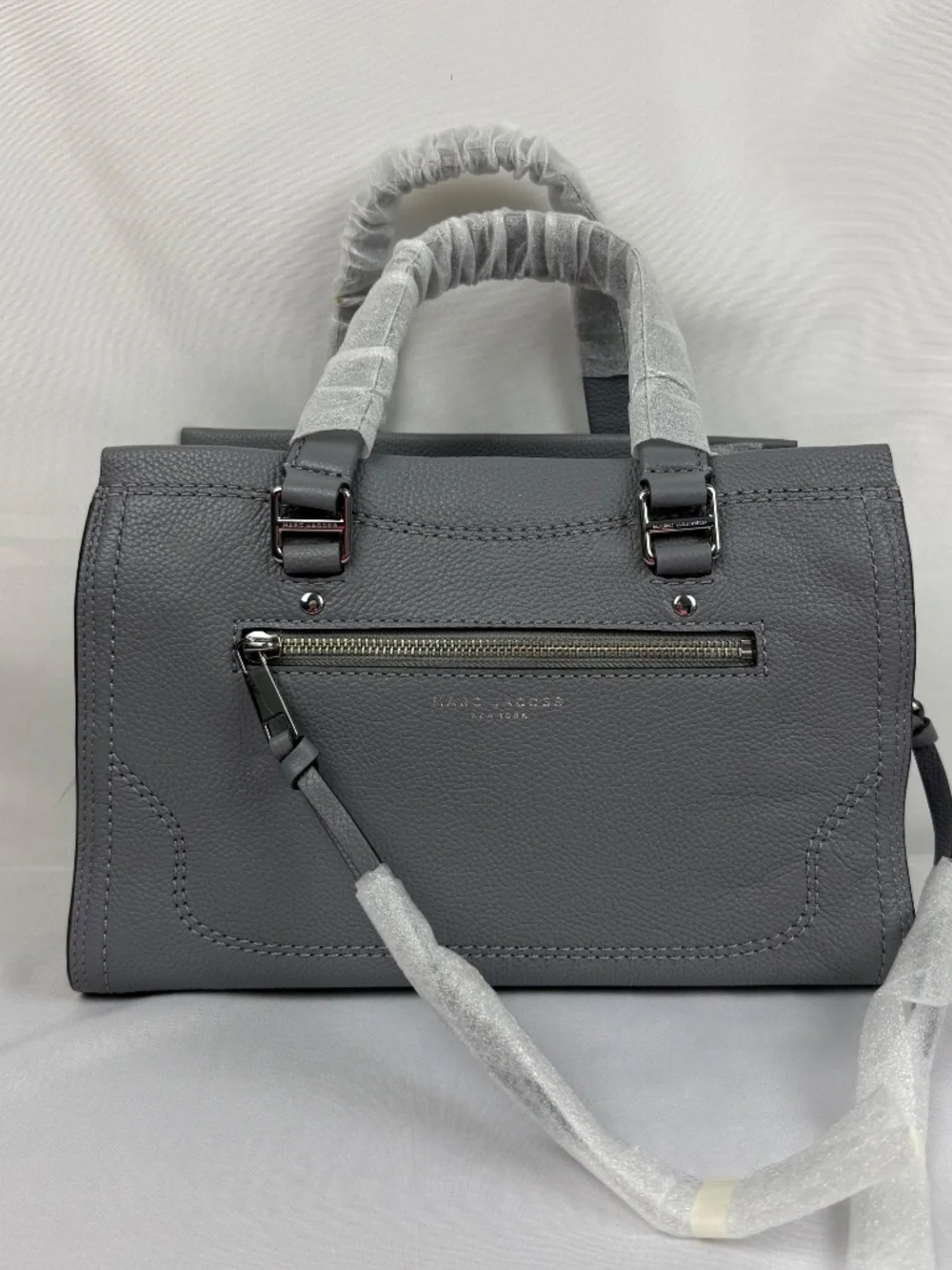 MARC JACOBS Pebble Leather Medium Convertible Crossbody Alien Grey M0015021 NWT